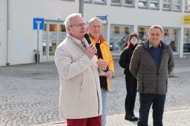 Oberbürgermeister Torsten Ruban-Zeh - das Stadtrelief ist der gesamten Stadt gewidmet