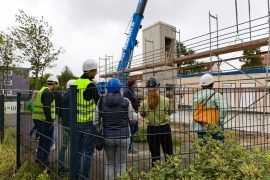 Anlieferung und Montage der Module für den Erweiterungsbau an der Oberschule