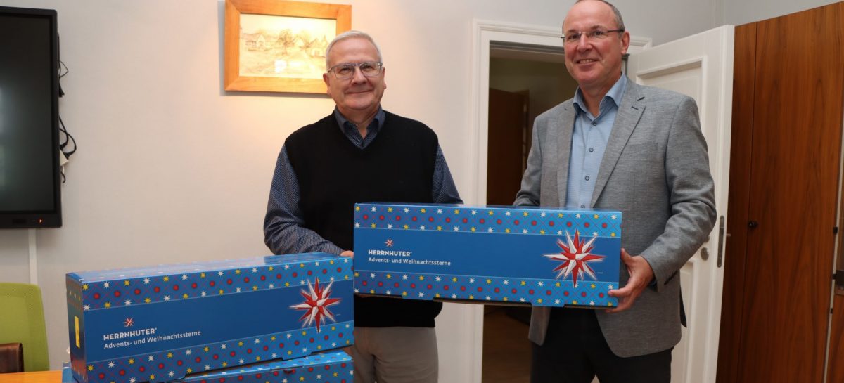 Herrnhuter Sterne für die Stadtverwaltung