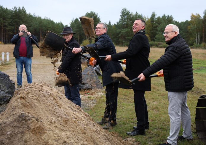 Spatenstich für das Projekt am Scheibe-See 23.10.2025