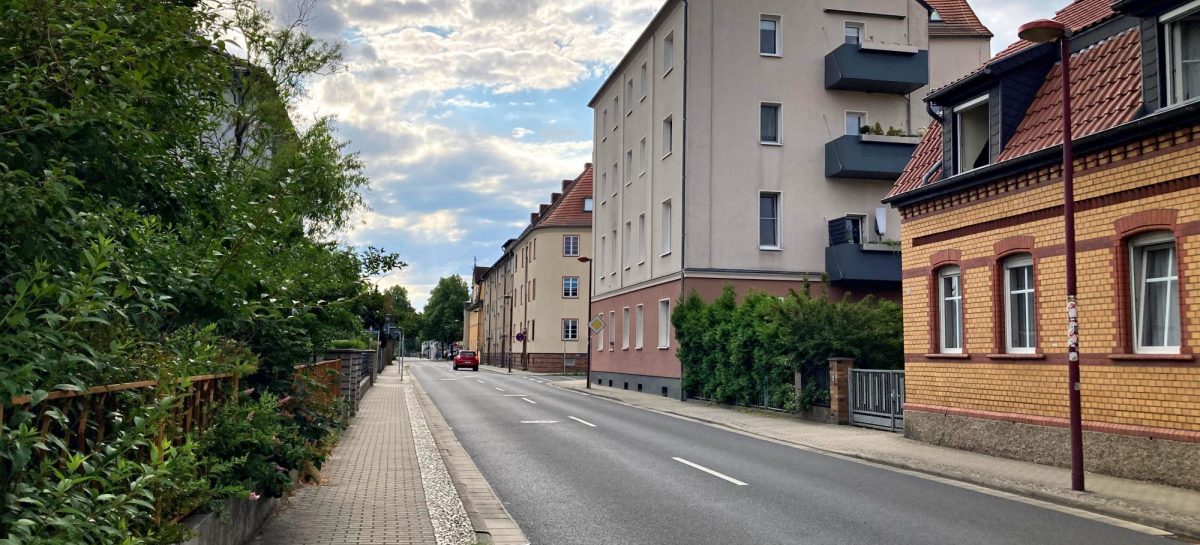 Heinrich-Heine-Straße im Sommer 2026