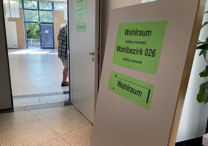 Wahlen - Wahlraum im Sparkassensaal (Wahlbezirk 26)